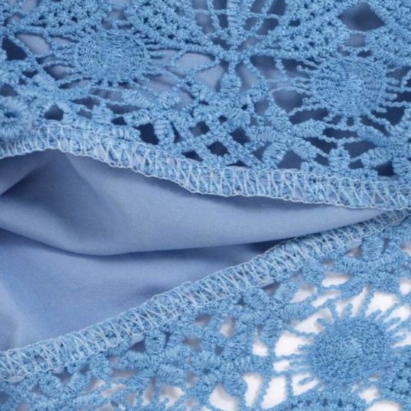 New boho Blue crochet lace off shoulder crop top - Picture 3 of 5